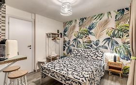 Private Room Near Bari Old Town And Center La Pieza